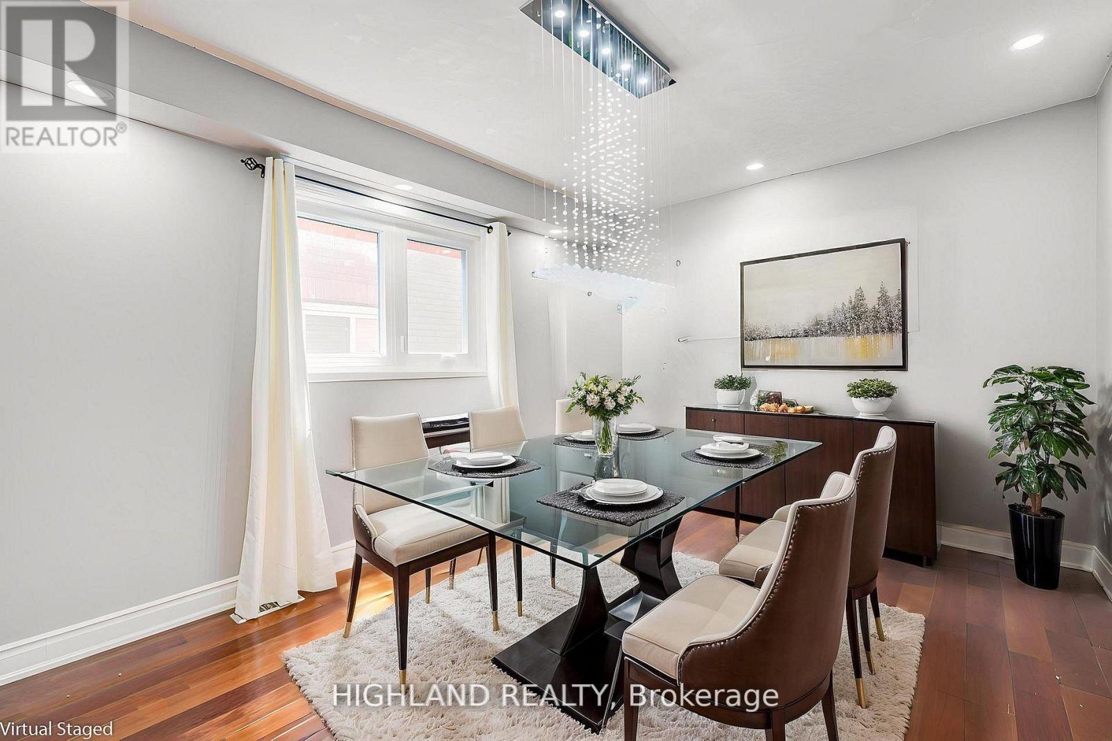 4781 Crystal Rose Drive, Mississauga, ON - Indoor Photo Showing Dining Room