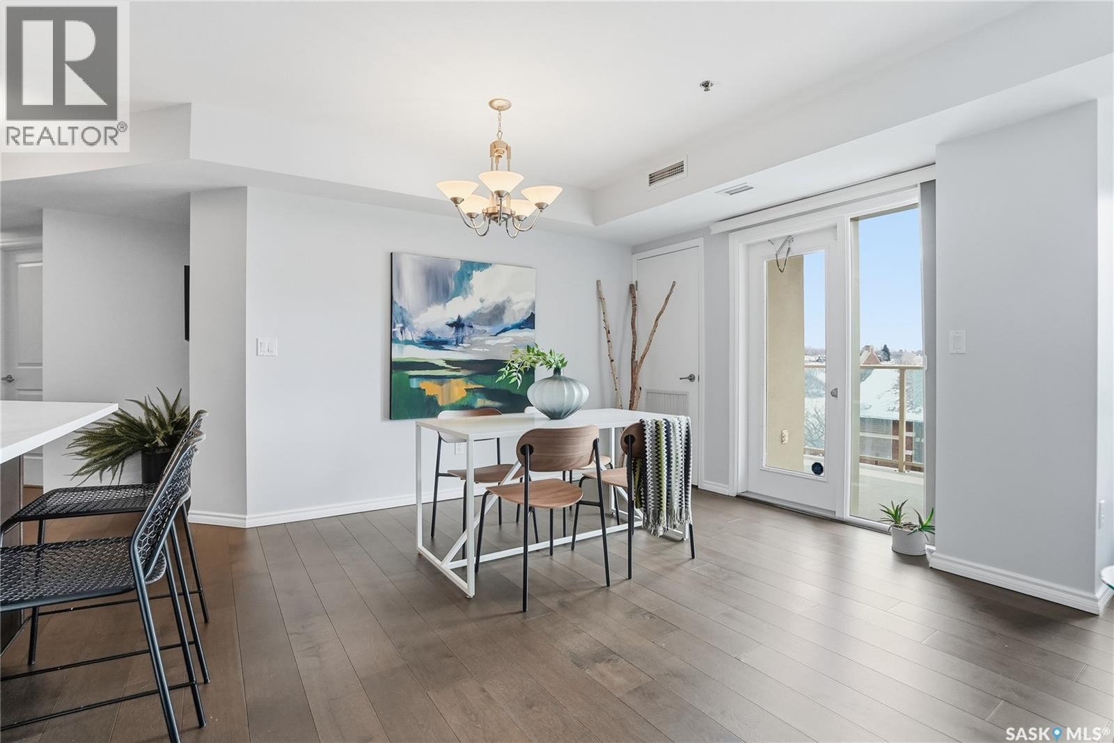 702 902 Spadina Crescent E, Saskatoon, SK - Indoor Photo Showing Dining Room
