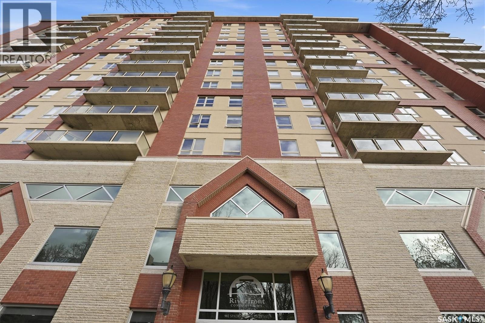 702 902 Spadina Crescent E, Saskatoon, SK - Outdoor With Balcony