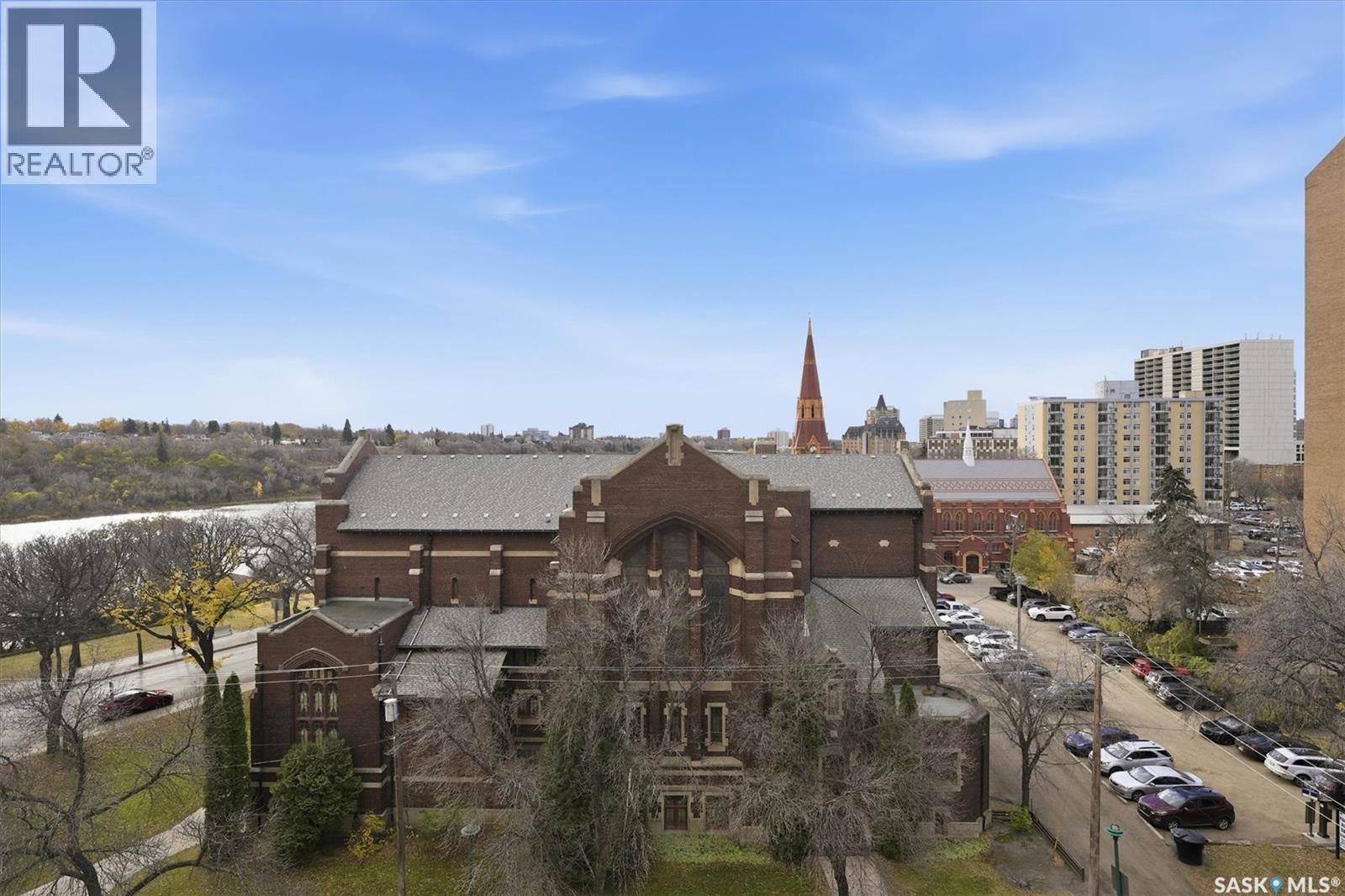 702 902 Spadina Crescent E, Saskatoon, SK - Outdoor