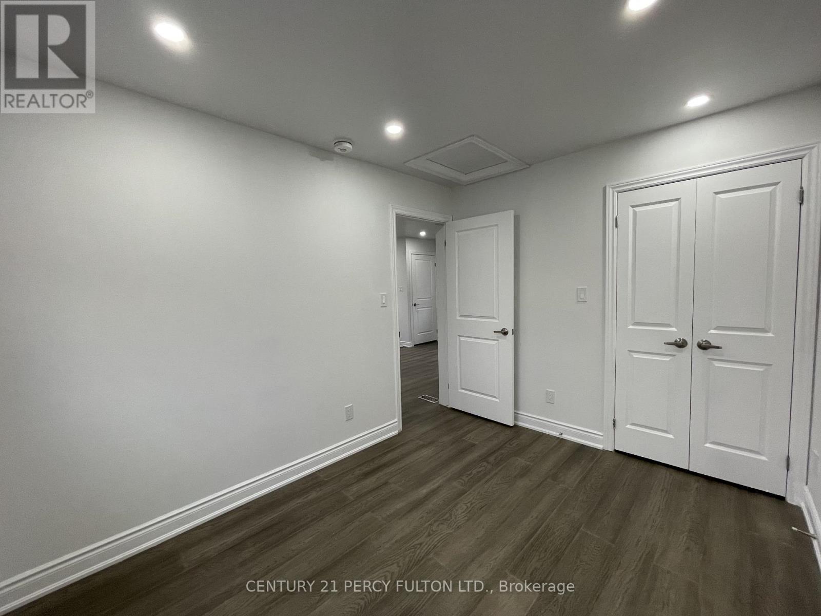 Coach - 530 Country Glen, Markham, ON - Indoor Photo Showing Other Room