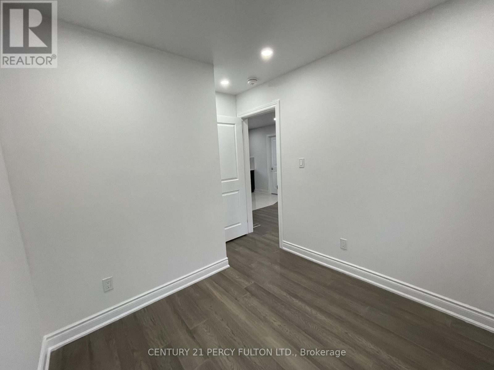 Coach - 530 Country Glen, Markham, ON - Indoor Photo Showing Other Room
