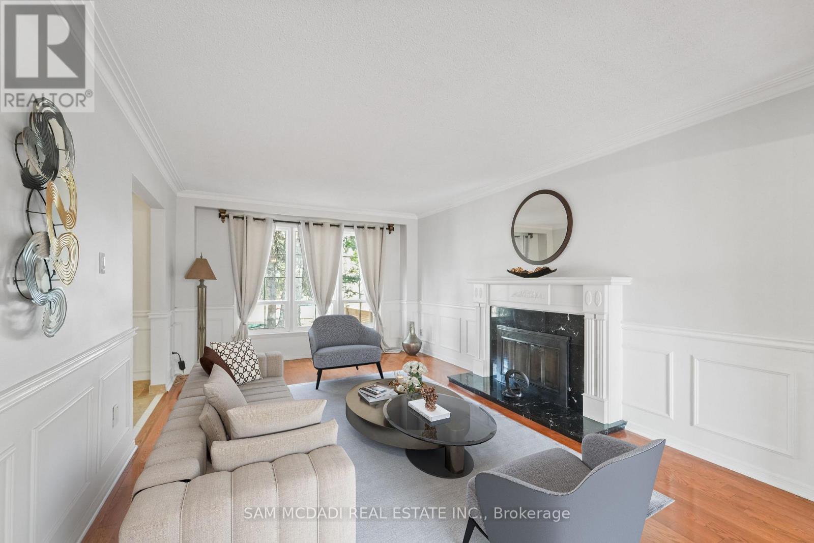 Virtual/Lv Rm - 2032 Shannon Drive, Mississauga, ON - Indoor Photo Showing Living Room With Fireplace