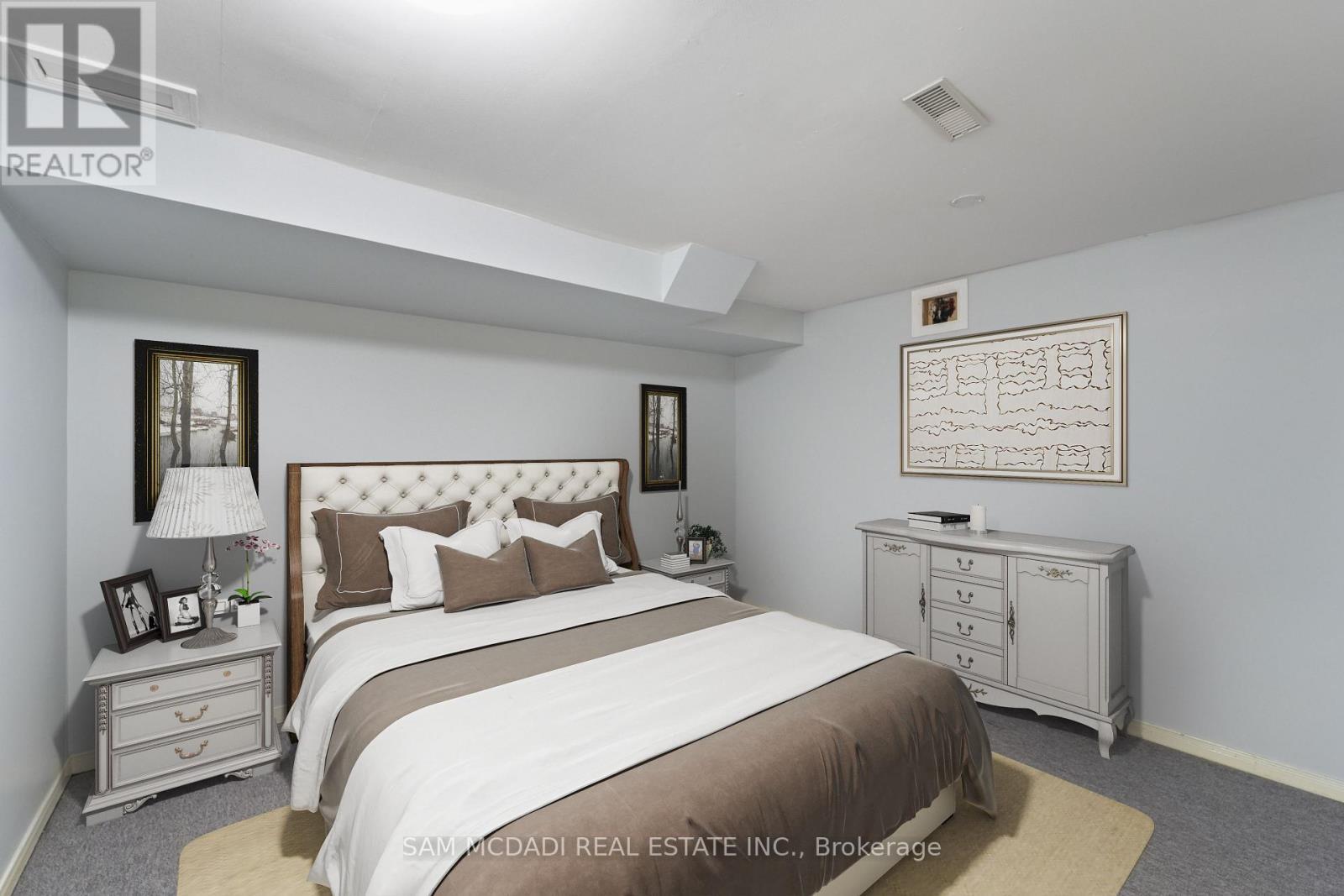 Virtual/Bsmt Bdrm - 2032 Shannon Drive, Mississauga, ON - Indoor Photo Showing Bedroom