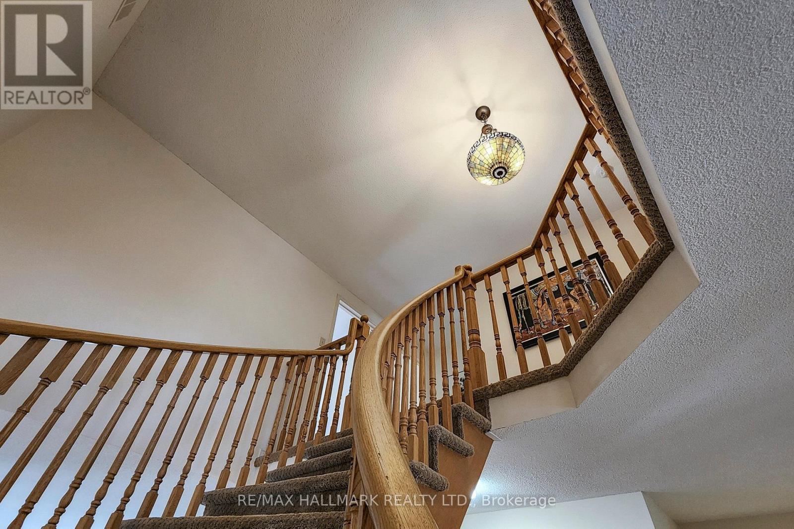 5 Valley Crescent, Aurora, ON - Indoor Photo Showing Other Room