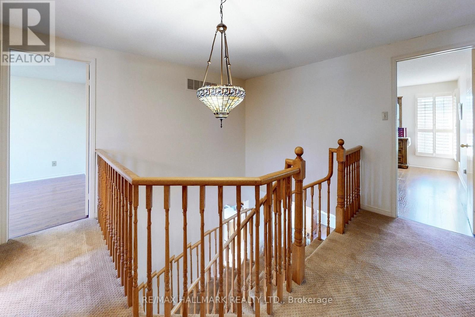 5 Valley Crescent, Aurora, ON - Indoor Photo Showing Other Room