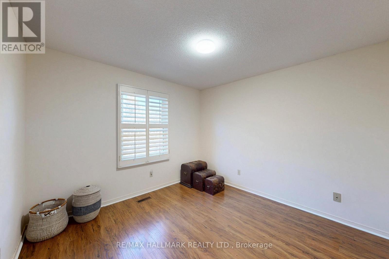 5 Valley Crescent, Aurora, ON - Indoor Photo Showing Other Room