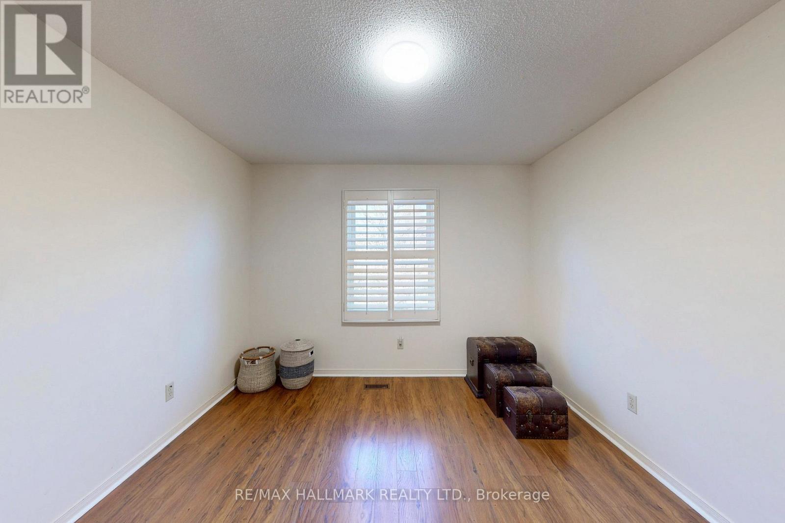 5 Valley Crescent, Aurora, ON - Indoor Photo Showing Other Room