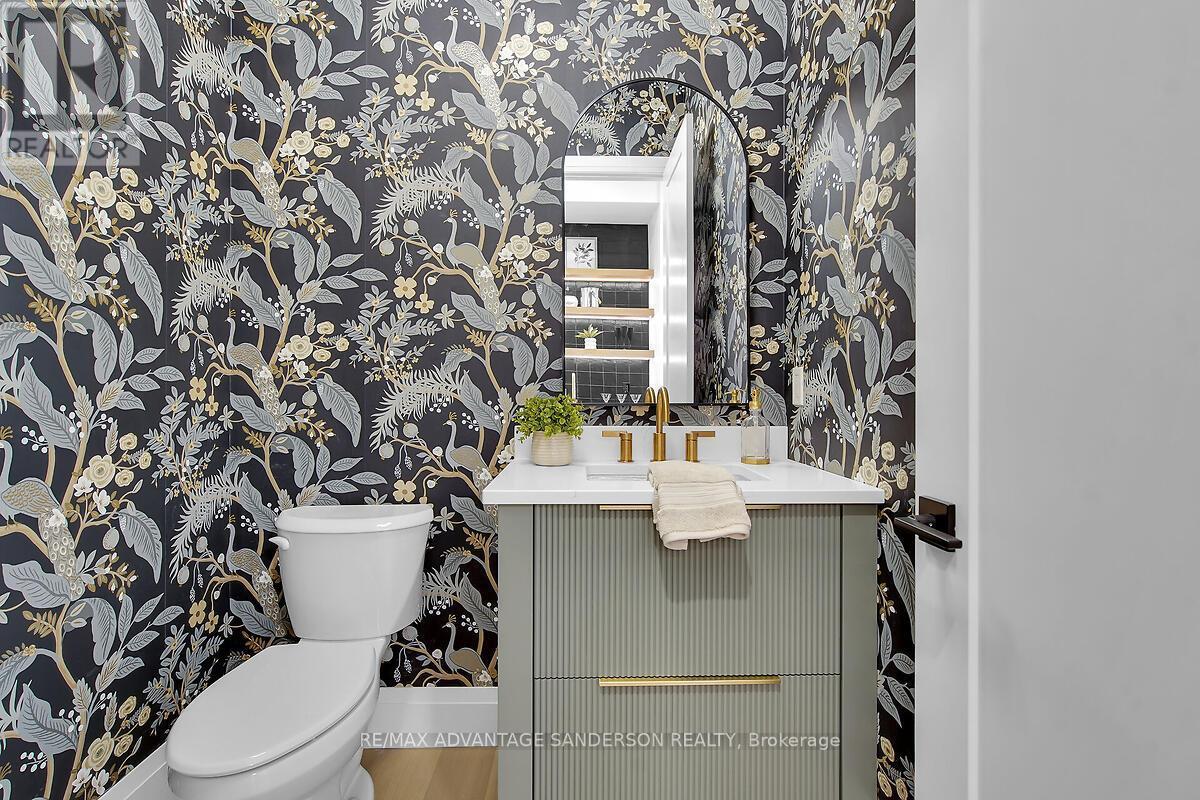 72 Arrowwood Path, Middlesex Centre (Ilderton), ON - Indoor Photo Showing Bathroom