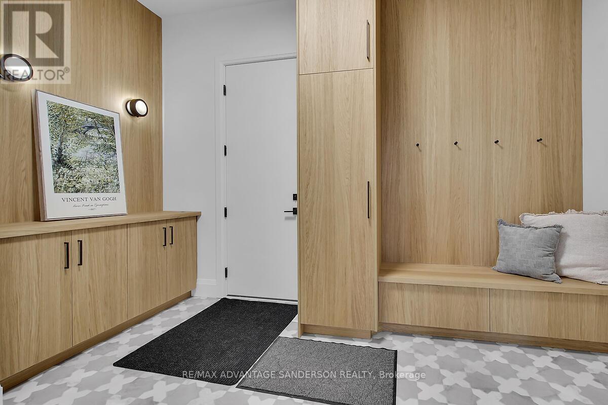 72 Arrowwood Path, Middlesex Centre (Ilderton), ON - Indoor Photo Showing Other Room