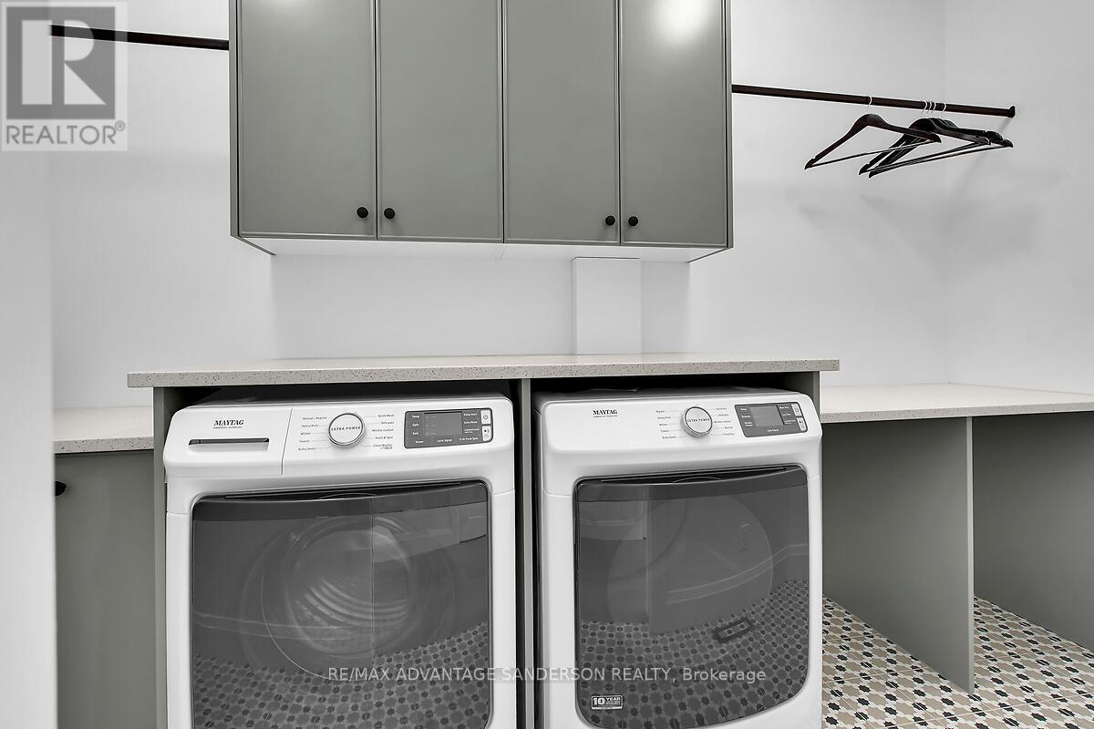 72 Arrowwood Path, Middlesex Centre (Ilderton), ON - Indoor Photo Showing Laundry Room
