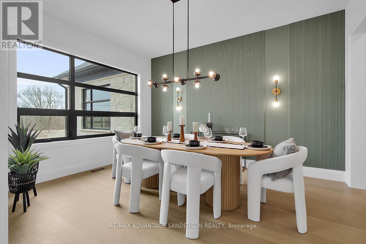 72 Arrowwood Path, Middlesex Centre (Ilderton), ON - Indoor Photo Showing Dining Room