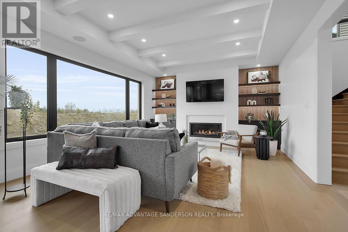 72 Arrowwood Path, Middlesex Centre (Ilderton), ON - Indoor Photo Showing Living Room With Fireplace