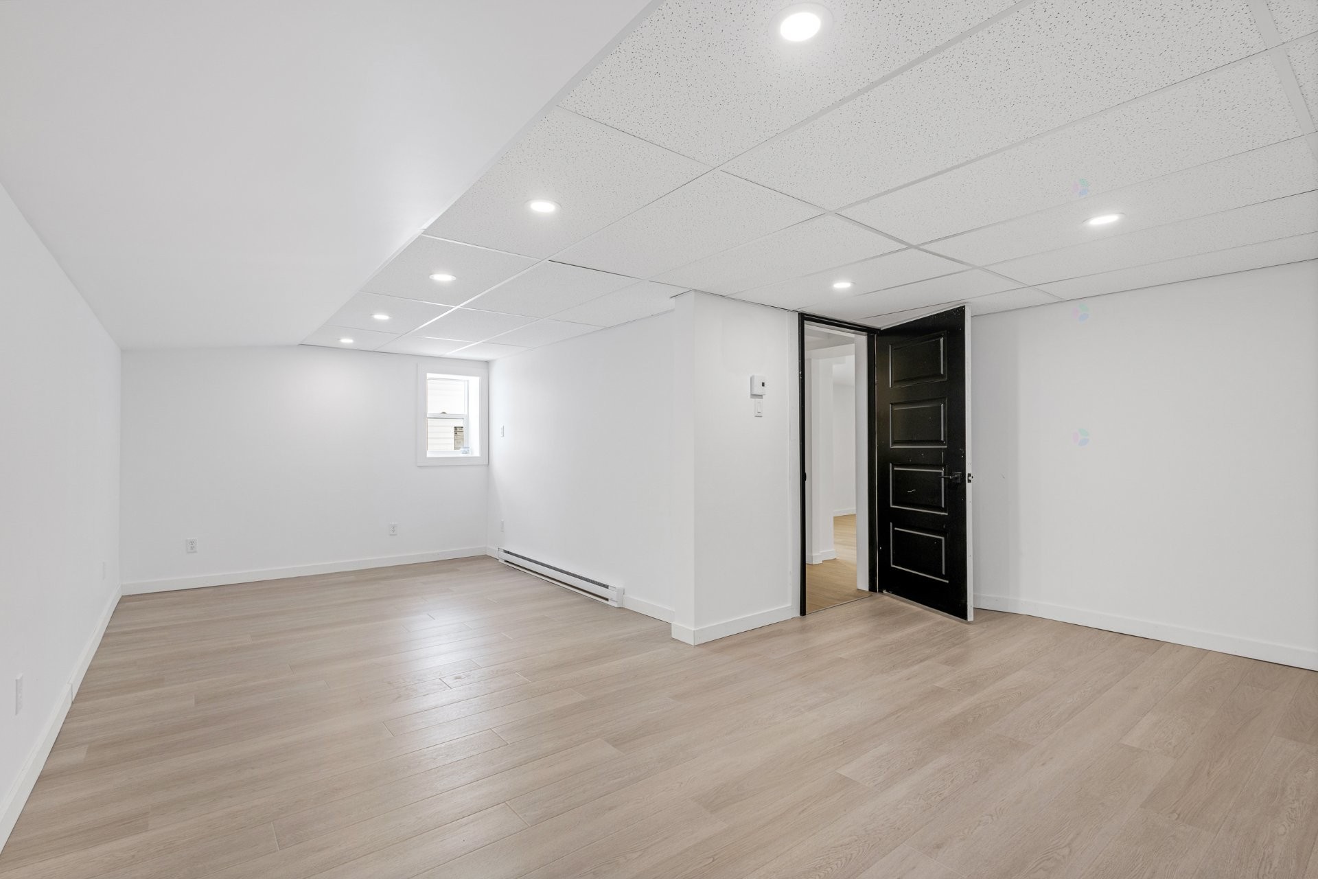 Family Room - 5 Rue Beaulne, Waterloo, QC - Indoor Photo Showing Other Room