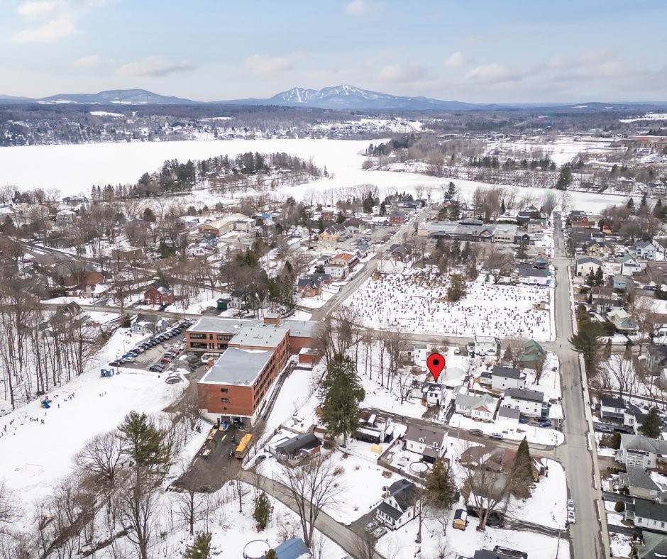 Overall view - 5 Rue Beaulne, Waterloo, QC - Outdoor With View
