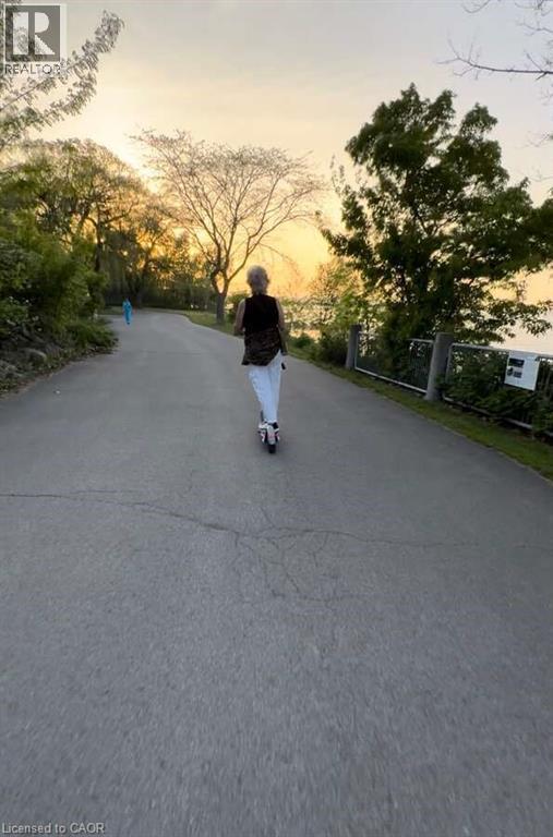 735 Beach Boulevard, Hamilton, ON - Outdoor