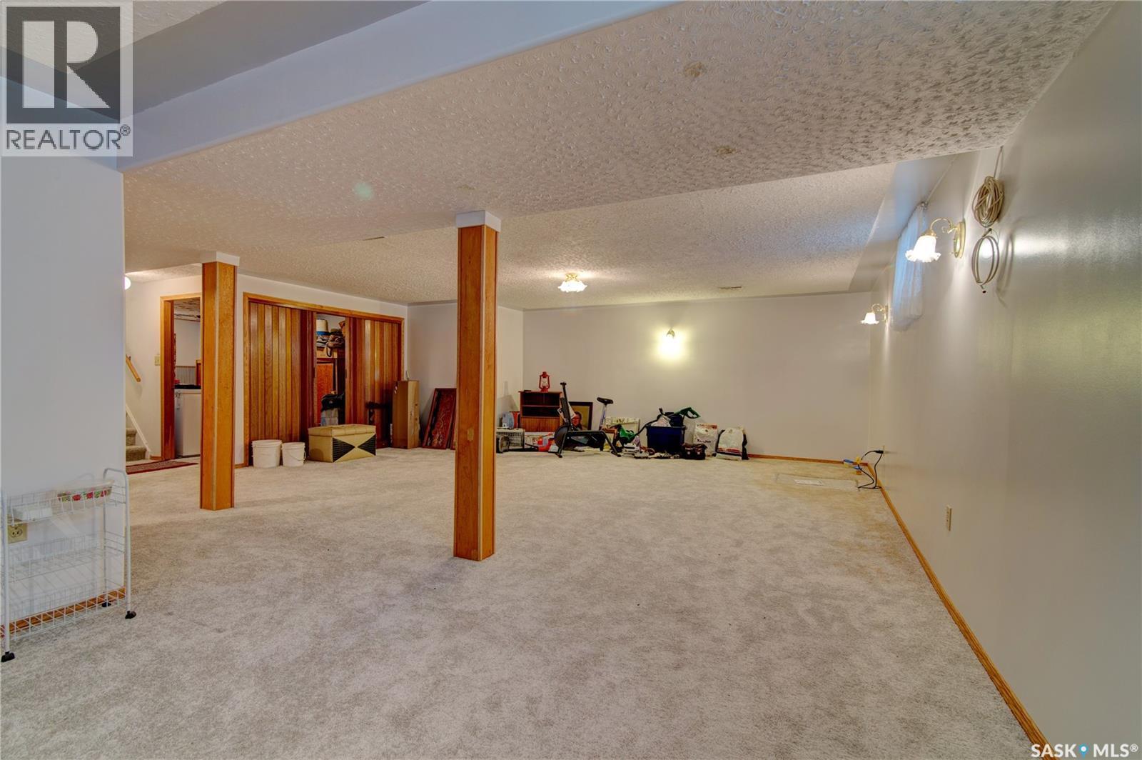 4550 2Nd Avenue, Regina, SK - Indoor