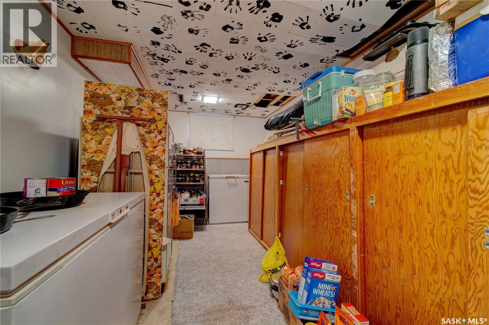 4550 2Nd Avenue, Regina, SK - Indoor