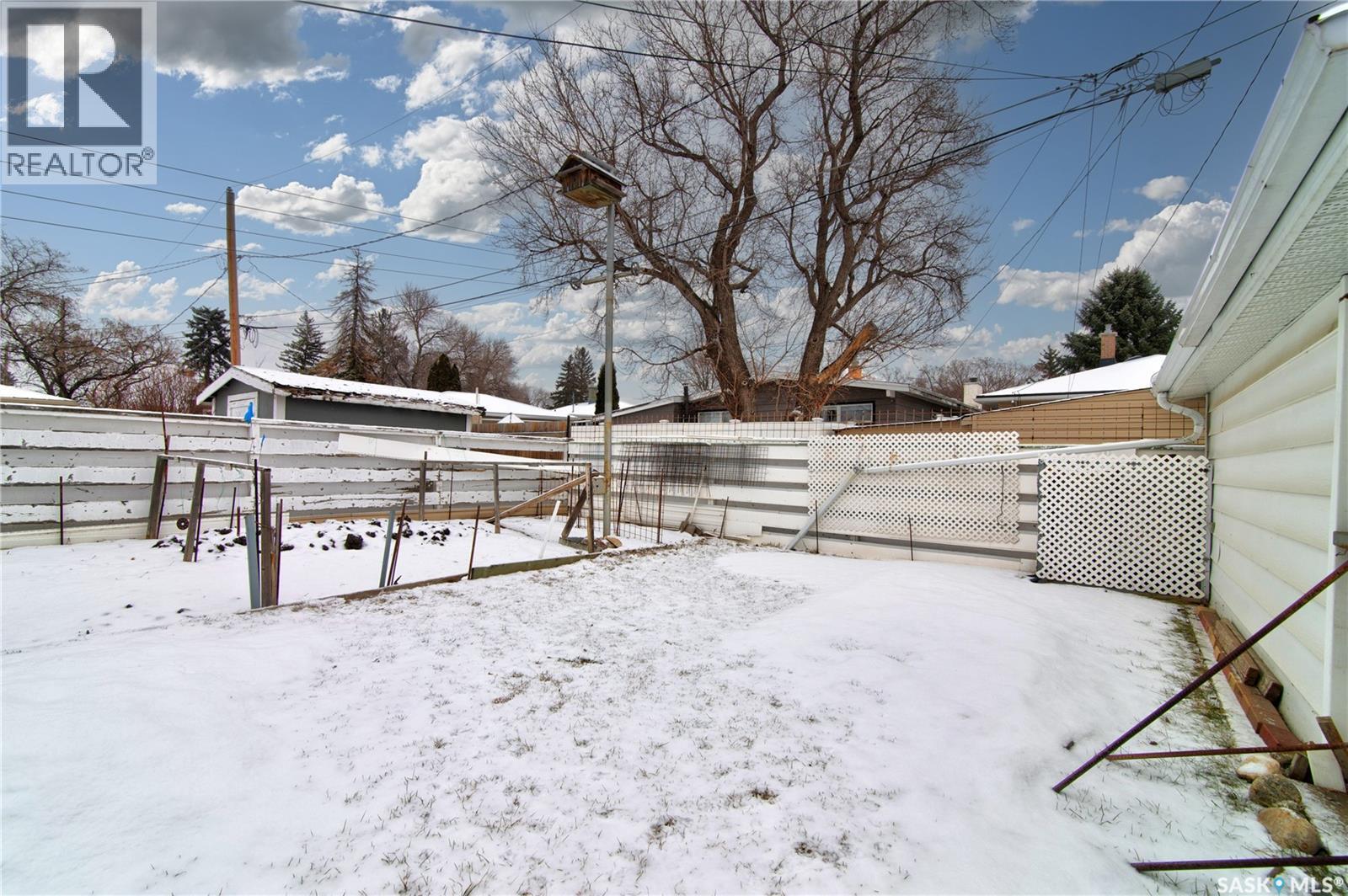 4550 2Nd Avenue, Regina, SK - Outdoor With View