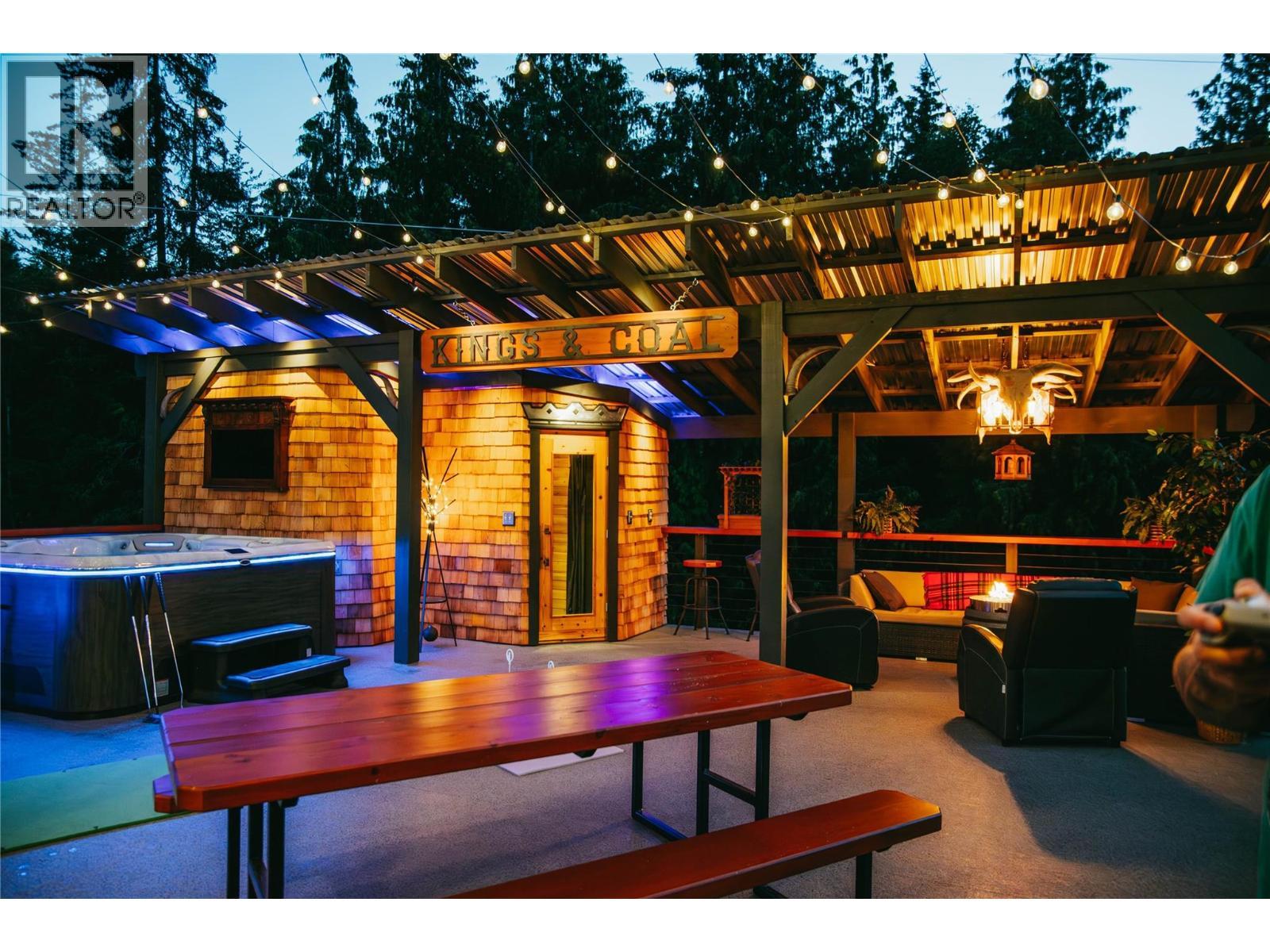 Shop/Lodge Patio With Cold Plunge, Hot Tub, & Sauna - 475 Bluenose Road, Coldstream, BC