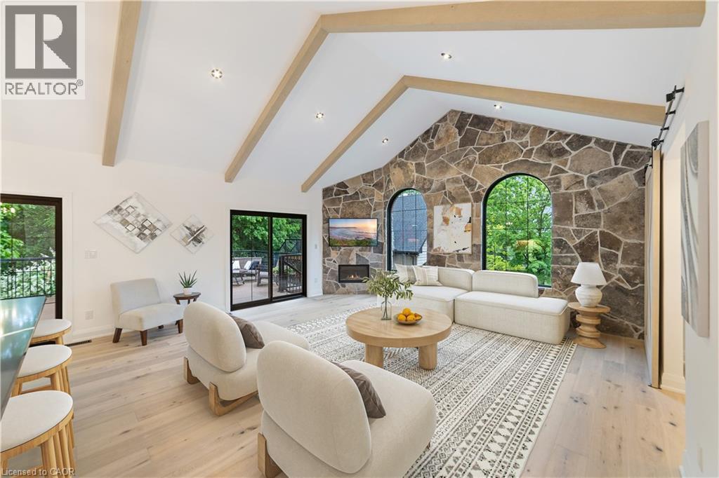 Virtually staged - 515 Hamilton Drive, Ancaster, ON - Indoor Photo Showing Other Room