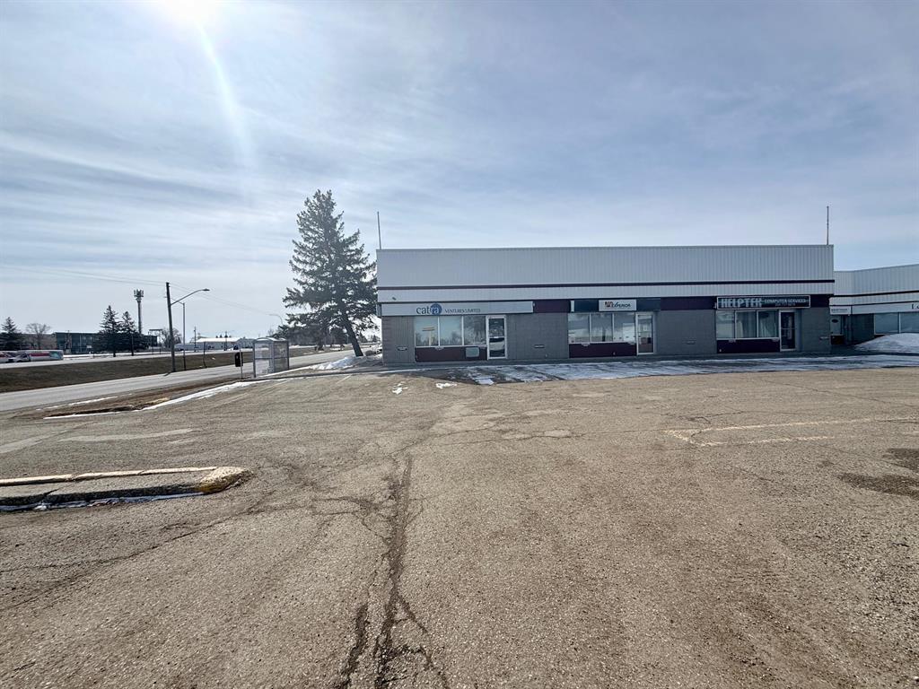 9 A/B 2010 Currie Boulevard, Brandon, MB