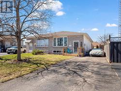 10 SWAYZE COURT Thorold (Allanburg/Thorold South), ON L2V 4Y9