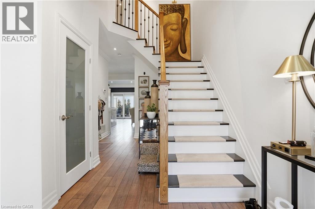 4020 Alexan Crescent, Burlington, ON - Indoor Photo Showing Other Room