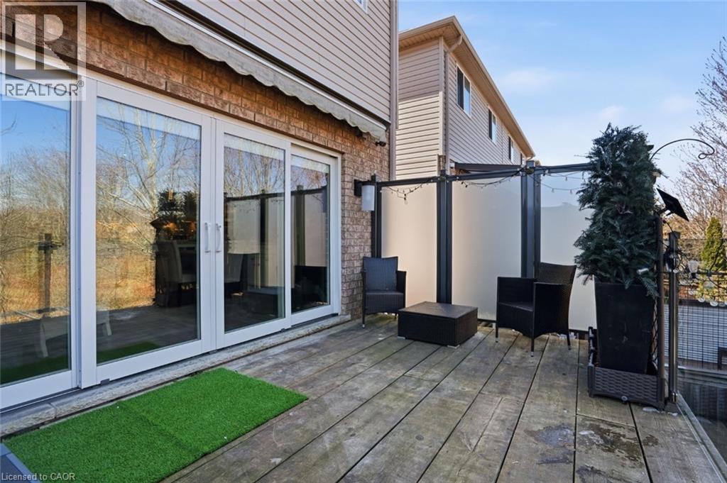 4020 Alexan Crescent, Burlington, ON - Outdoor With Deck Patio Veranda