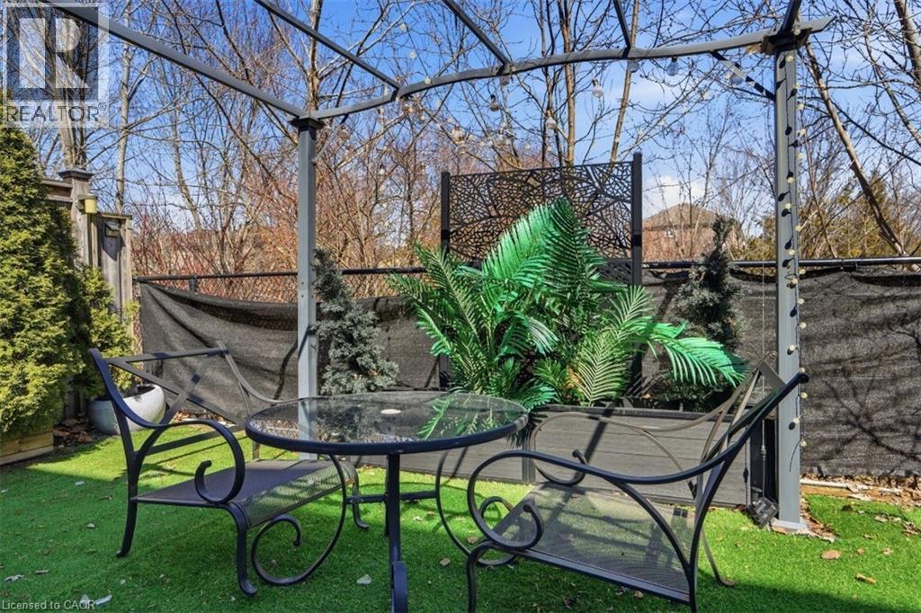 4020 Alexan Crescent, Burlington, ON - Outdoor