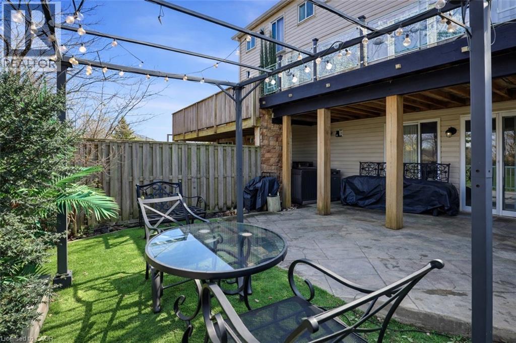 4020 Alexan Crescent, Burlington, ON - Outdoor With Deck Patio Veranda