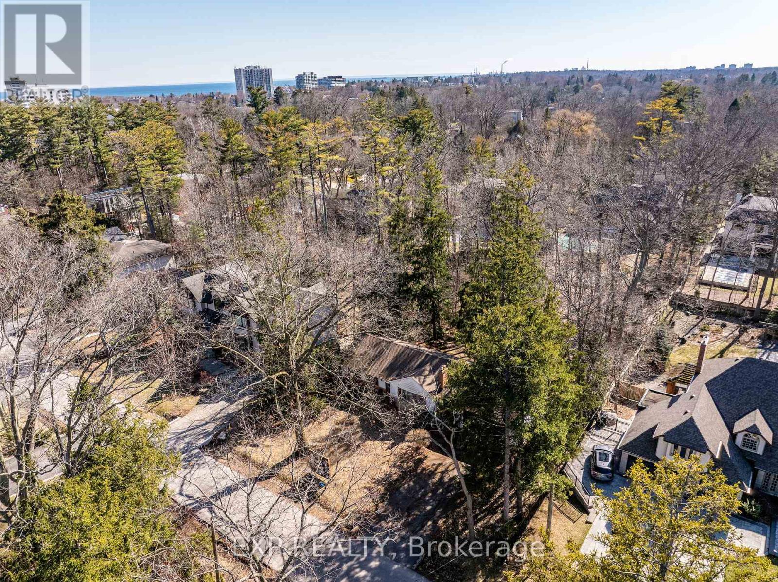 1252 Mona Road, Mississauga, ON - Outdoor With View