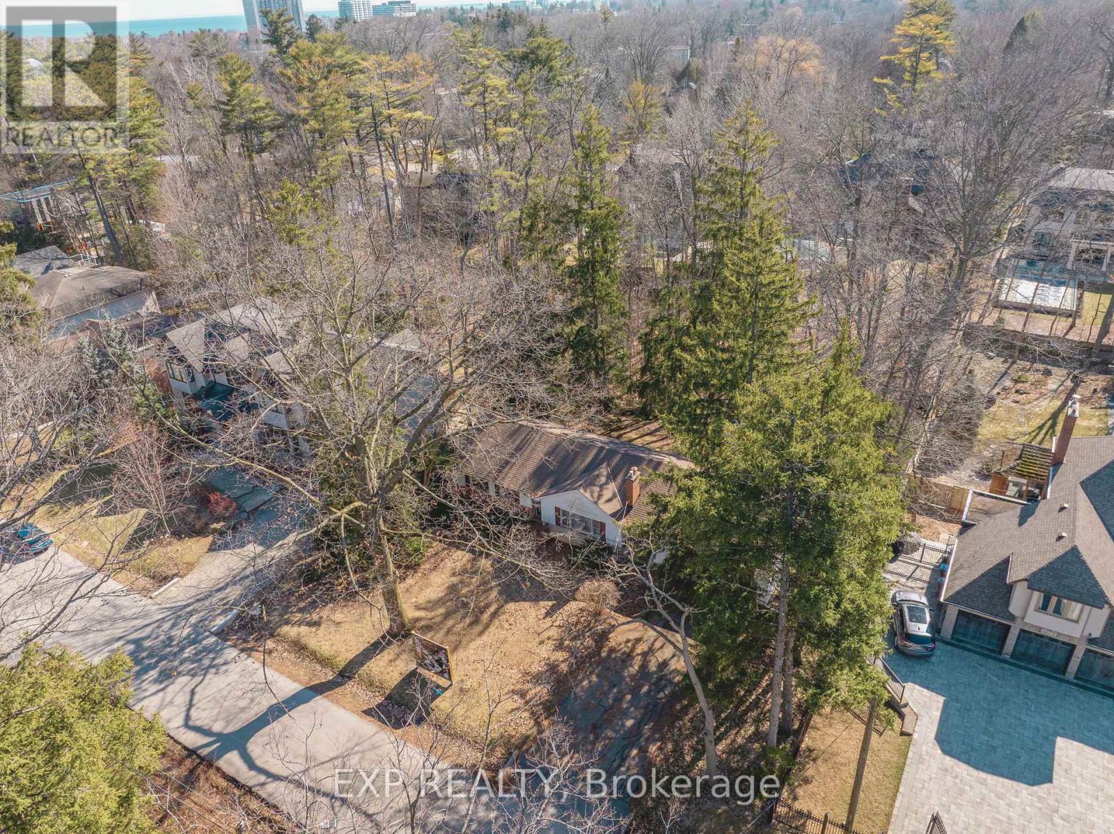 1252 Mona Road, Mississauga, ON - Outdoor With View