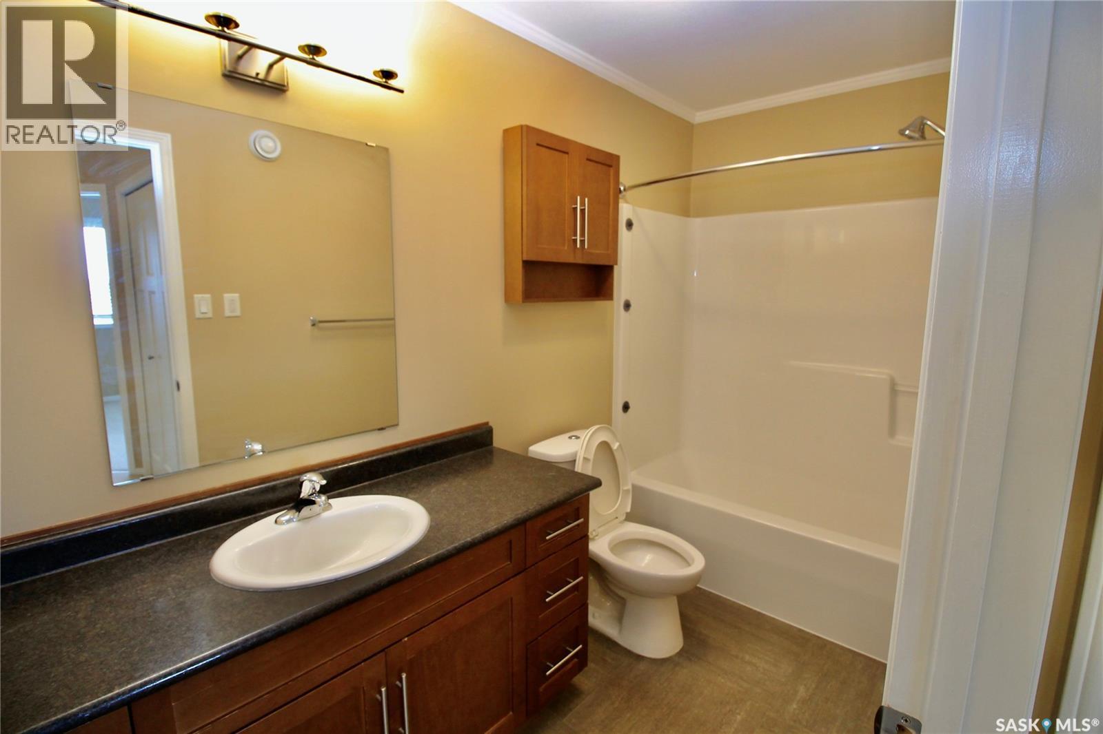 308 115 Dalgleish Link, Saskatoon, SK - Indoor Photo Showing Bathroom