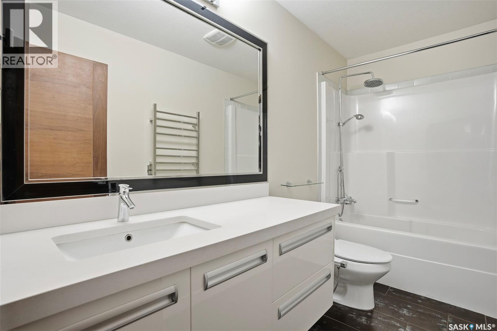 434 Pichler Crescent, Saskatoon, SK - Indoor Photo Showing Bathroom