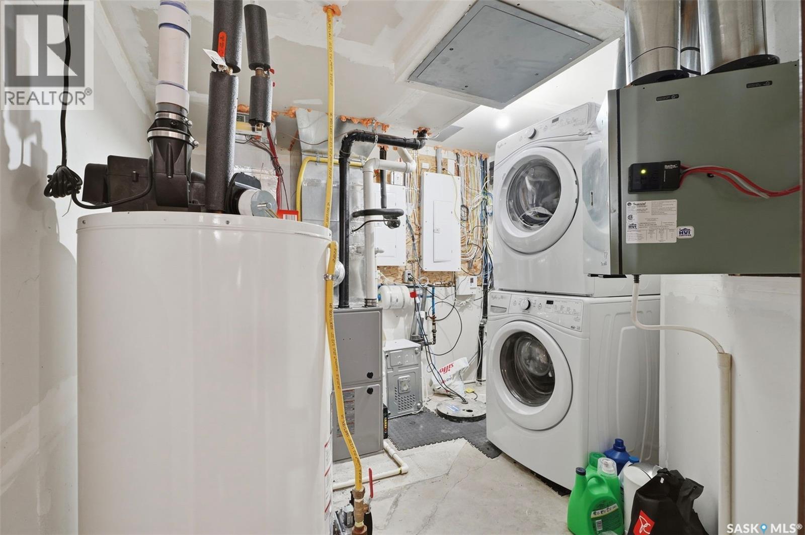 434 Pichler Crescent, Saskatoon, SK - Indoor Photo Showing Laundry Room