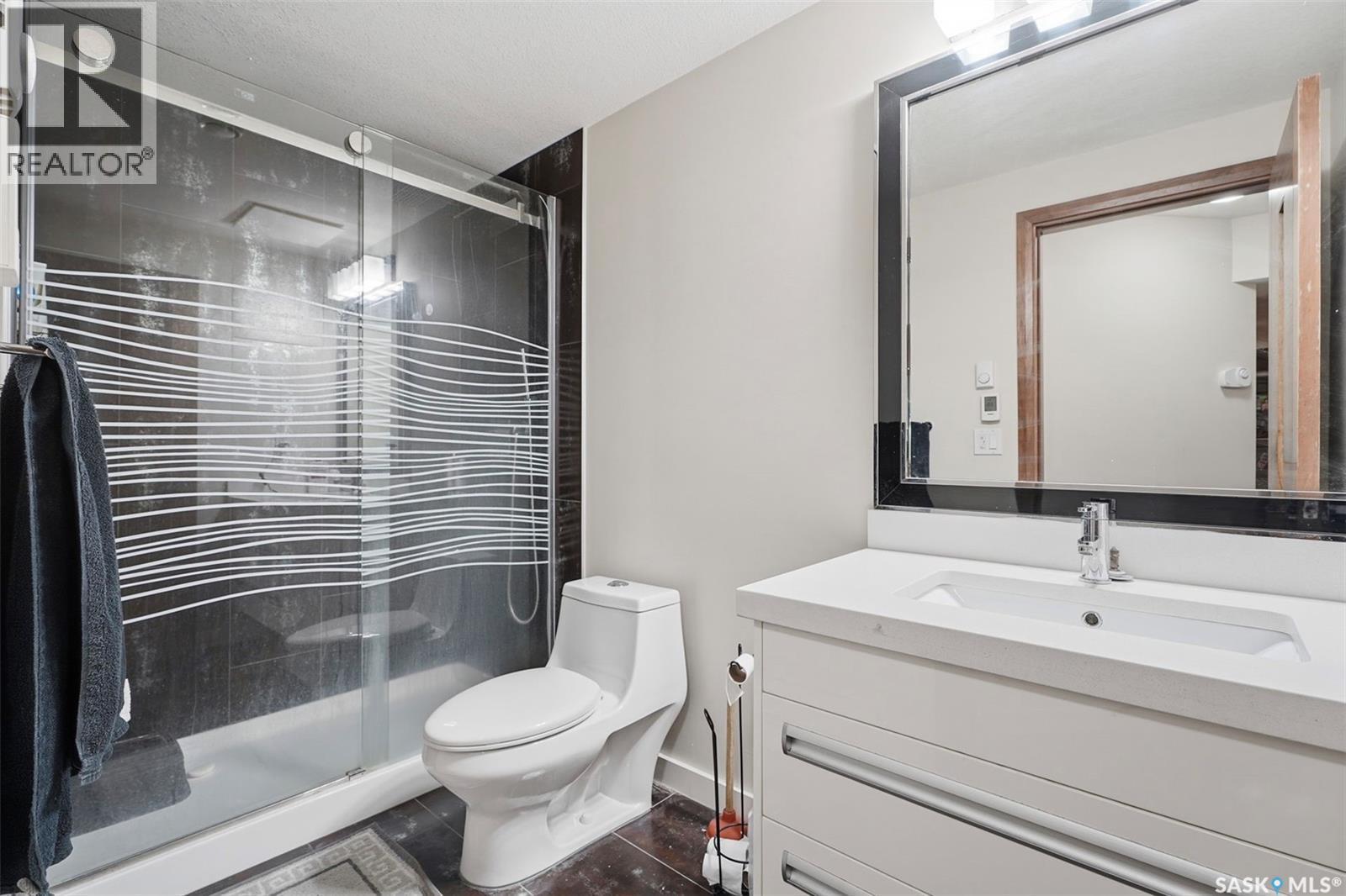434 Pichler Crescent, Saskatoon, SK - Indoor Photo Showing Bathroom