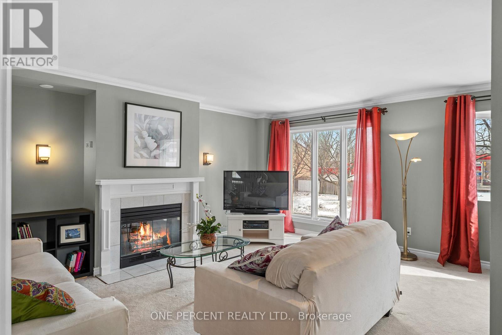 30 Maplehurst Avenue, Ottawa, ON - Indoor Photo Showing Living Room With Fireplace