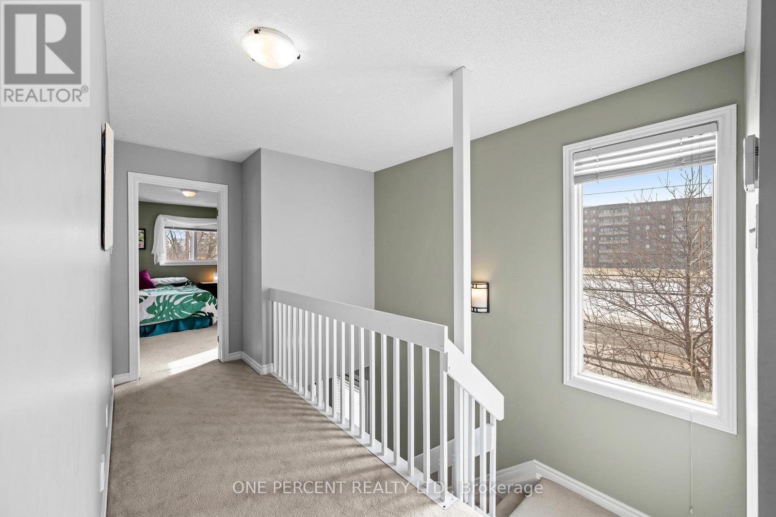 30 Maplehurst Avenue, Ottawa, ON - Indoor Photo Showing Other Room