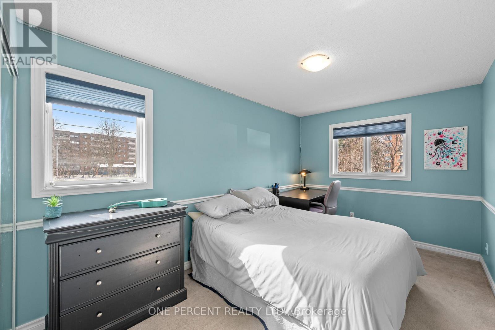 30 Maplehurst Avenue, Ottawa, ON - Indoor Photo Showing Bedroom