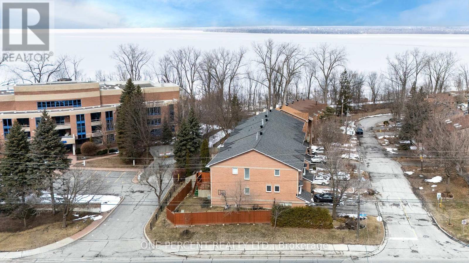 30 Maplehurst Avenue, Ottawa, ON - Outdoor