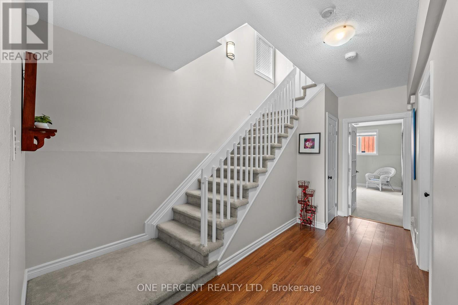 30 Maplehurst Avenue, Ottawa, ON - Indoor Photo Showing Other Room