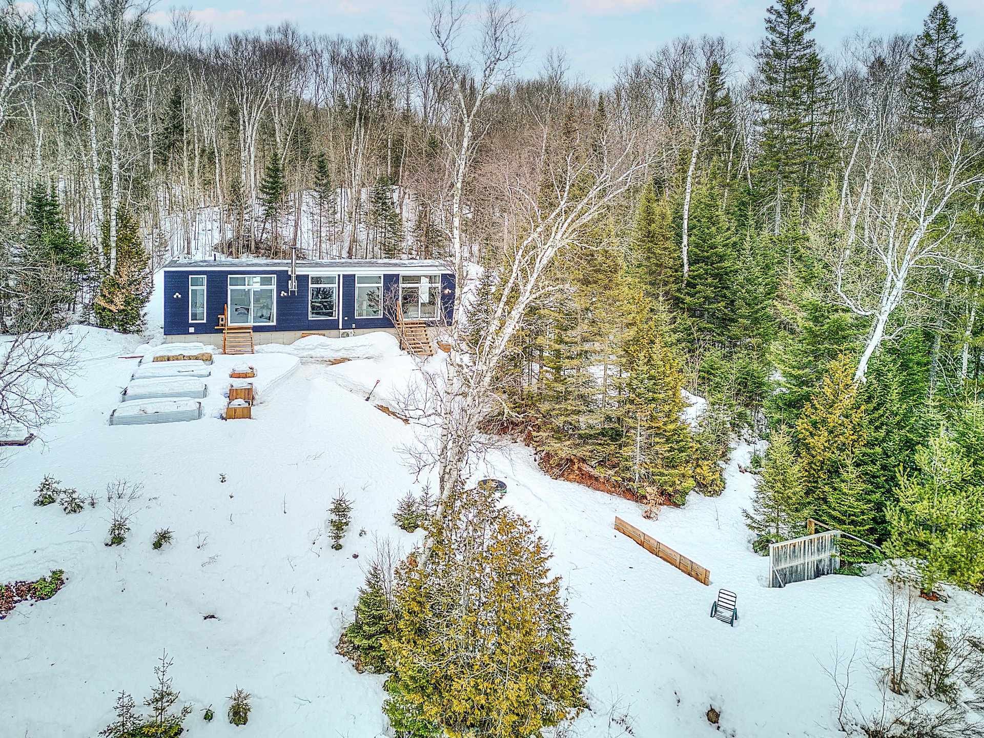 Back of Structure - 103 Ch. Baumann, Lac-Saguay, QC - Outdoor With View