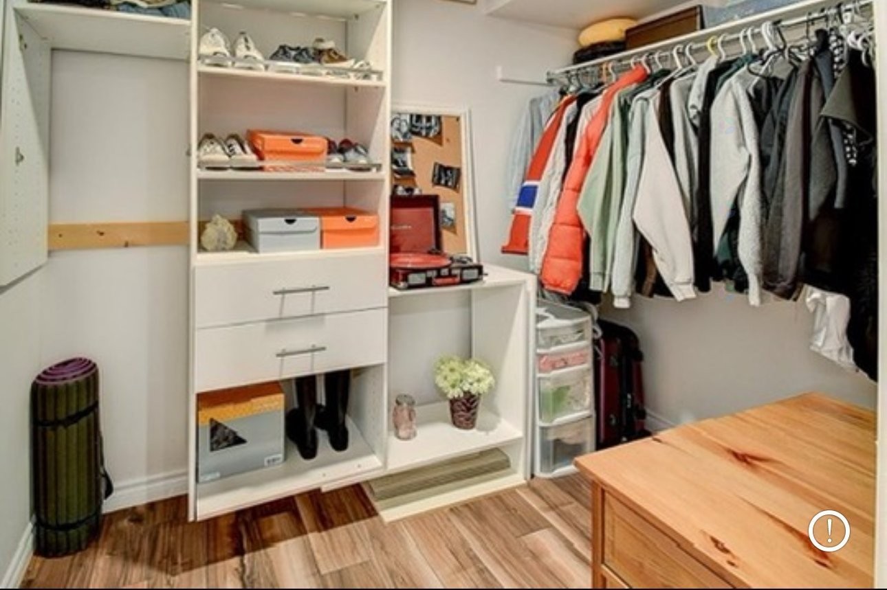 Closet - 140 Av. De La Mennais, La Prairie, QC - Indoor With Storage