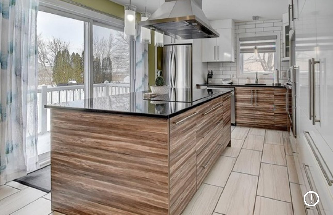 Kitchen - 140 Av. De La Mennais, La Prairie, QC - Indoor Photo Showing Kitchen With Upgraded Kitchen
