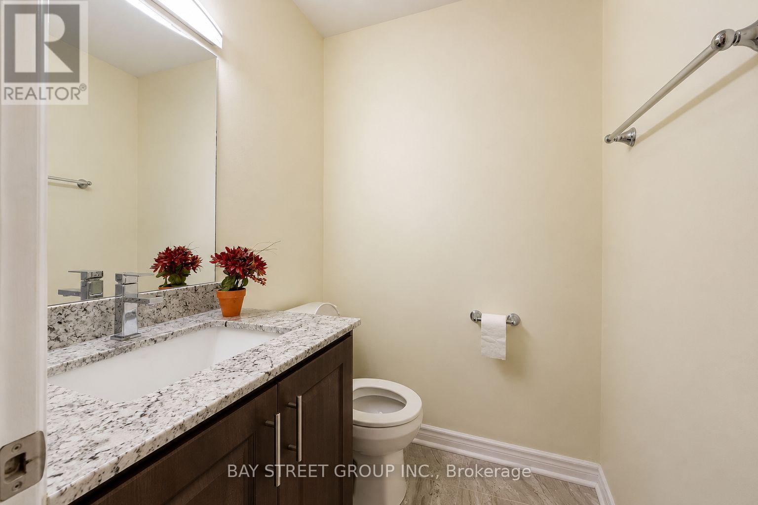 2554 Valencia Road, Mississauga, ON - Indoor Photo Showing Bathroom
