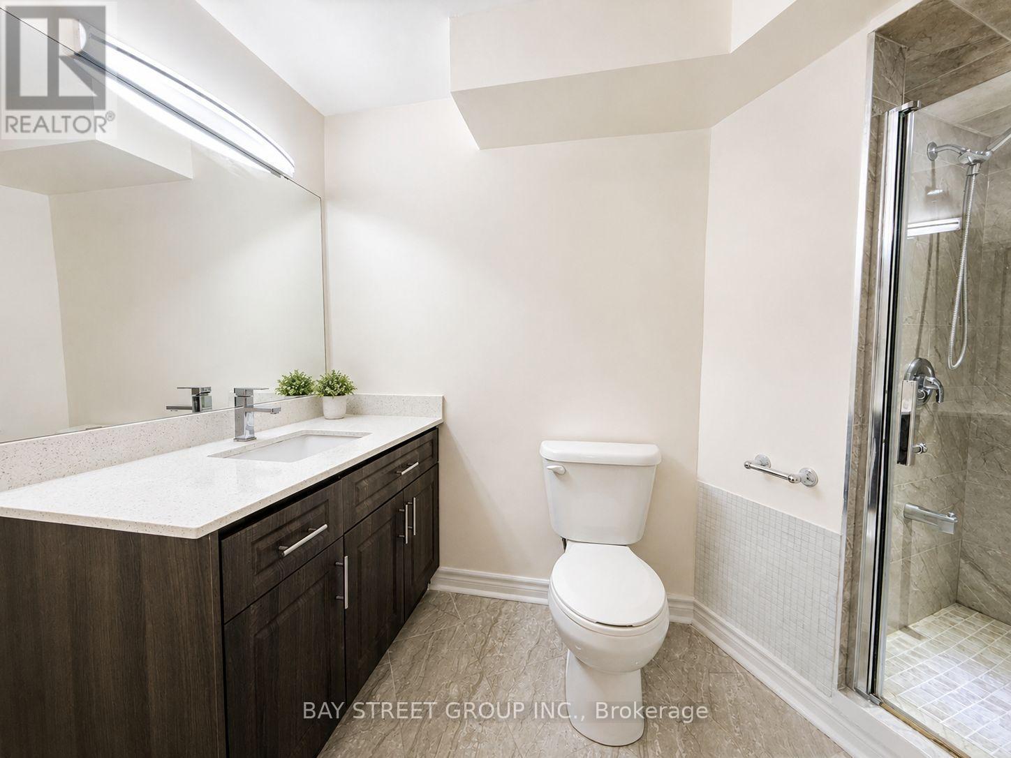 2554 Valencia Road, Mississauga, ON - Indoor Photo Showing Bathroom