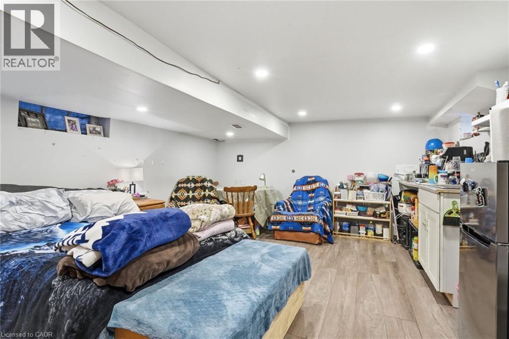 75 Niagara Street, Hamilton, ON - Indoor