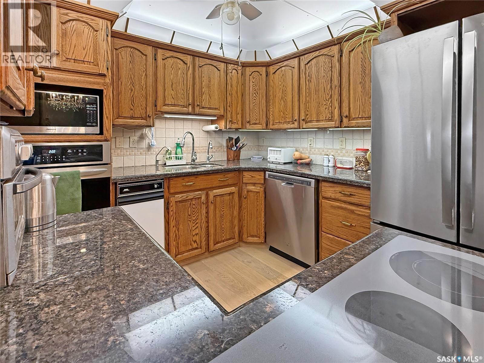 8 275 Alpine Crescent, Swift Current, SK - Indoor Photo Showing Kitchen