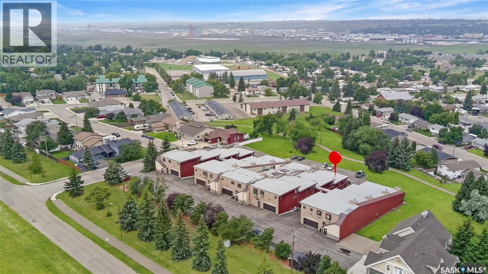 8 275 Alpine Crescent, Swift Current, SK - Outdoor With View